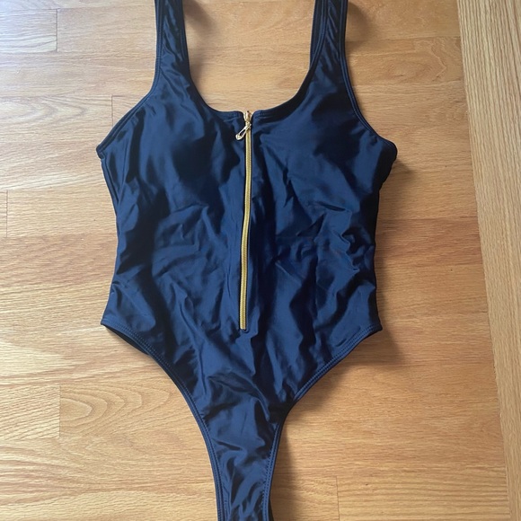 BRAND NEW shein one piece - Picture 2 of 4